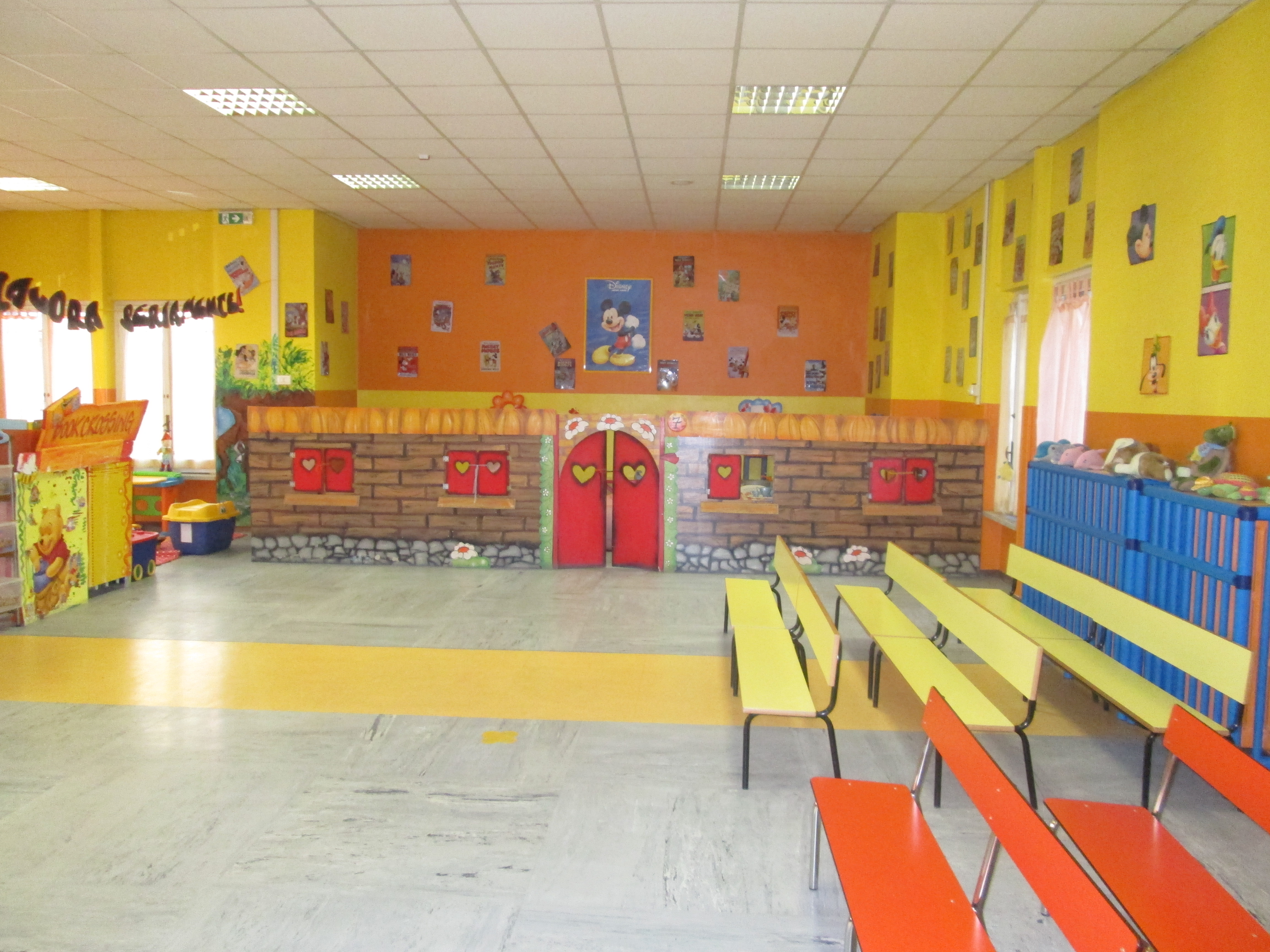 Il salone della scuola oggi